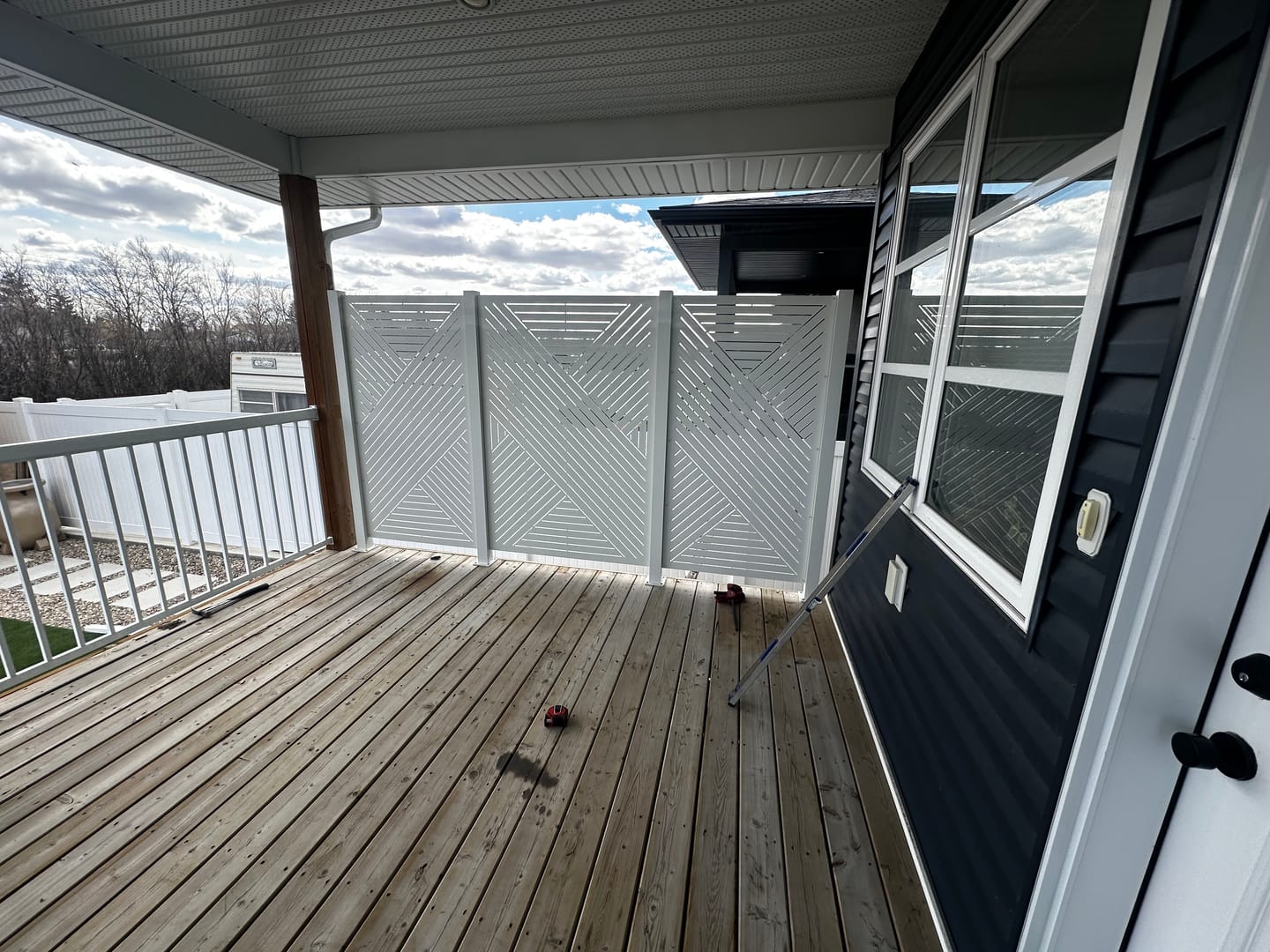 Customer photo review of Privacy Screen (Hexx)
