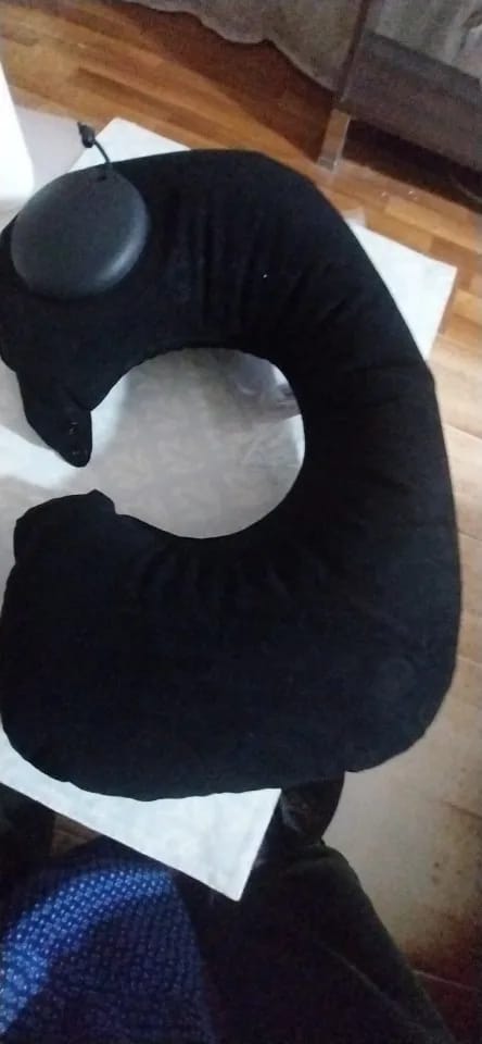 Customer photo review of Coussin Avion Gonflable