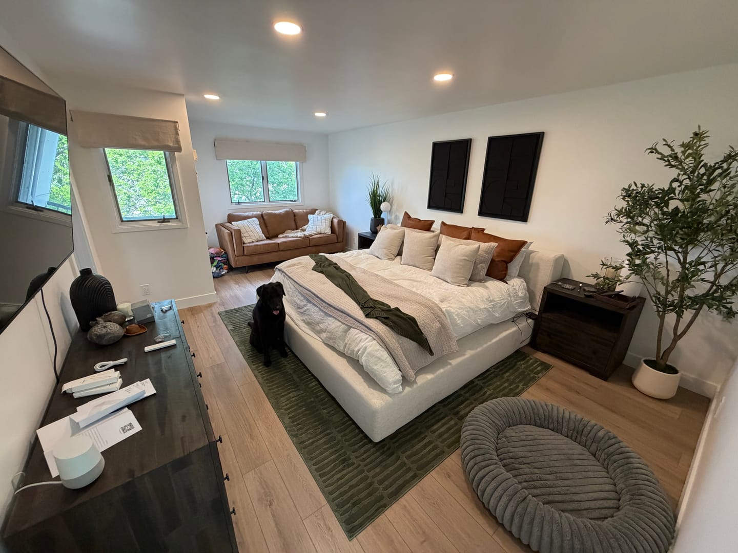 Customer photo review of SmartWings Motorized Linen Roman Shades 50%/70%/100% Blackout Daphne
