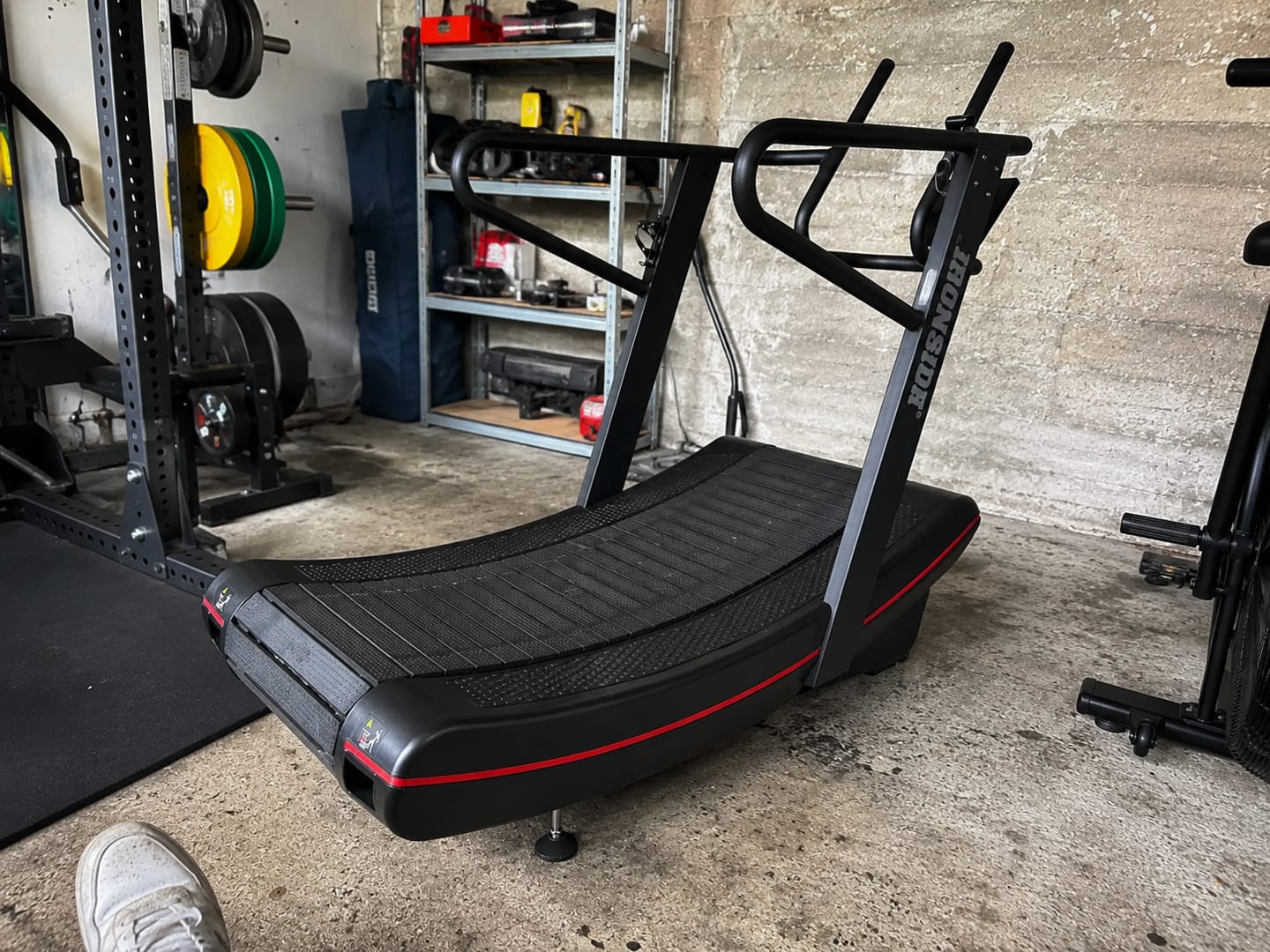Customer photo review of IRONSIDE Curved Treadmill – Air Runner