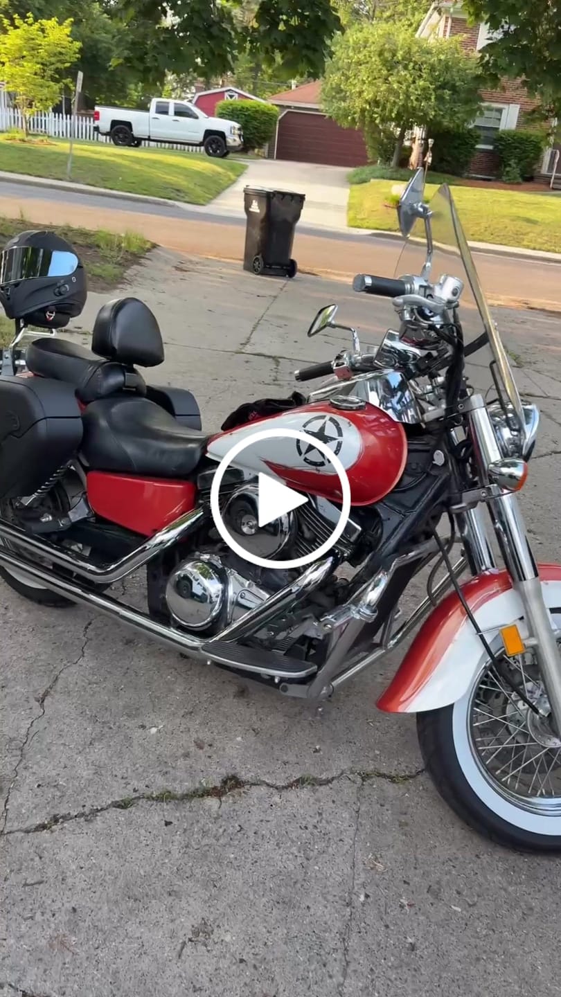 Customer video review of 38L - Baldur XL Shock Cutout Kawasaki Vulcan 1500 Classic VN1500 Leather Wrapped Hard Saddlebags