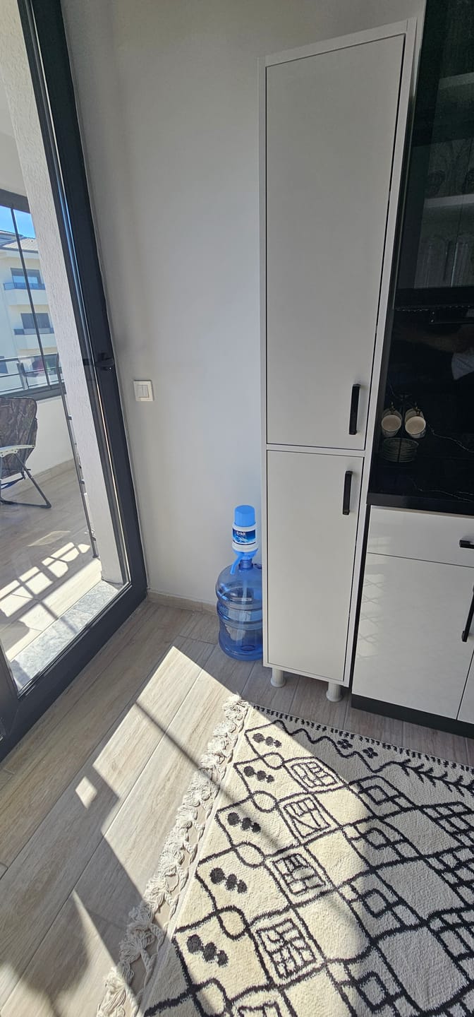 Customer photo review of Rani F1 Çok Amaçlı Dolap 2 Kapaklı 6 Raflı Banyo Kiler Mutfak Dolabı Beyaz M1