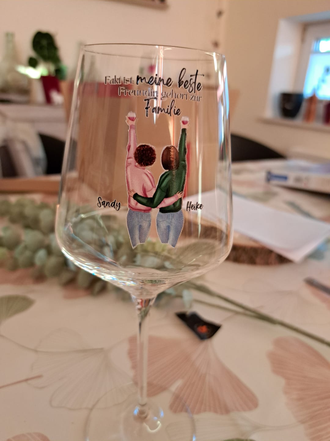 Customer photo review of Best Friends Forever - Personalisiertes Weinglas