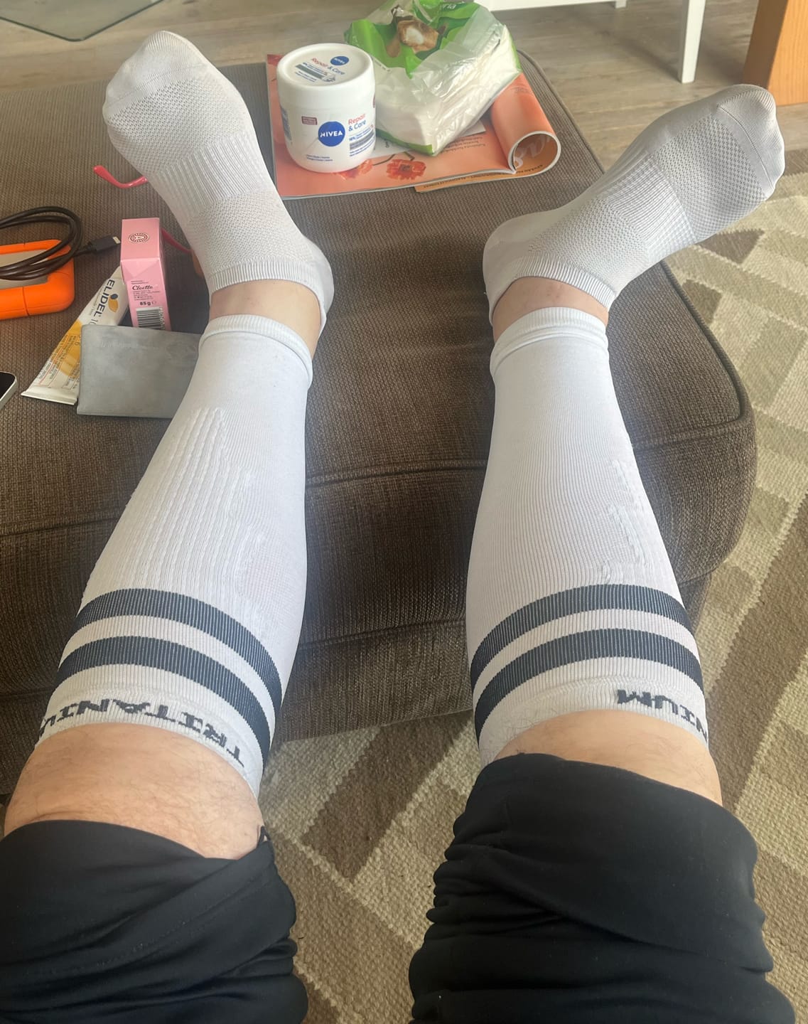Customer photo review of eXtend High – Kompressiosäärystimet – Valkoinen/Musta