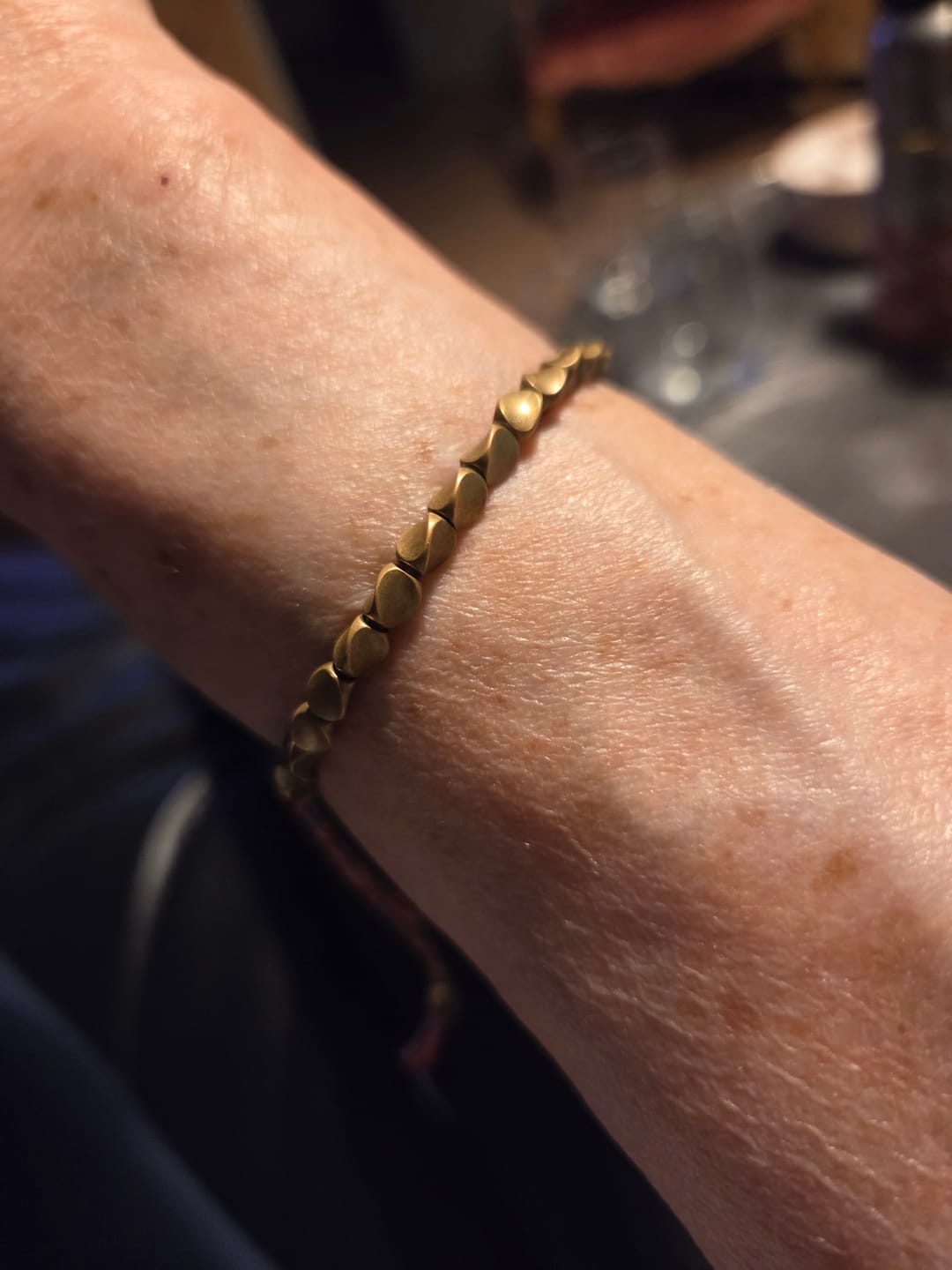 Customer photo review of Bracelet Tibétain en Perles de Cuivre