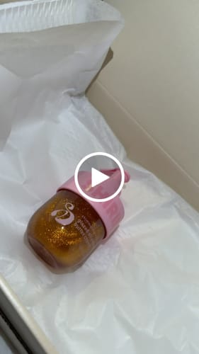 Customer video review of Shimmering Body Oil Glazed Strawberry Butter Cream