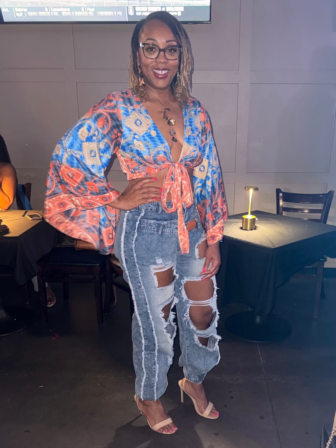 Customer photo review of Ripped Fringed Loose Jeans