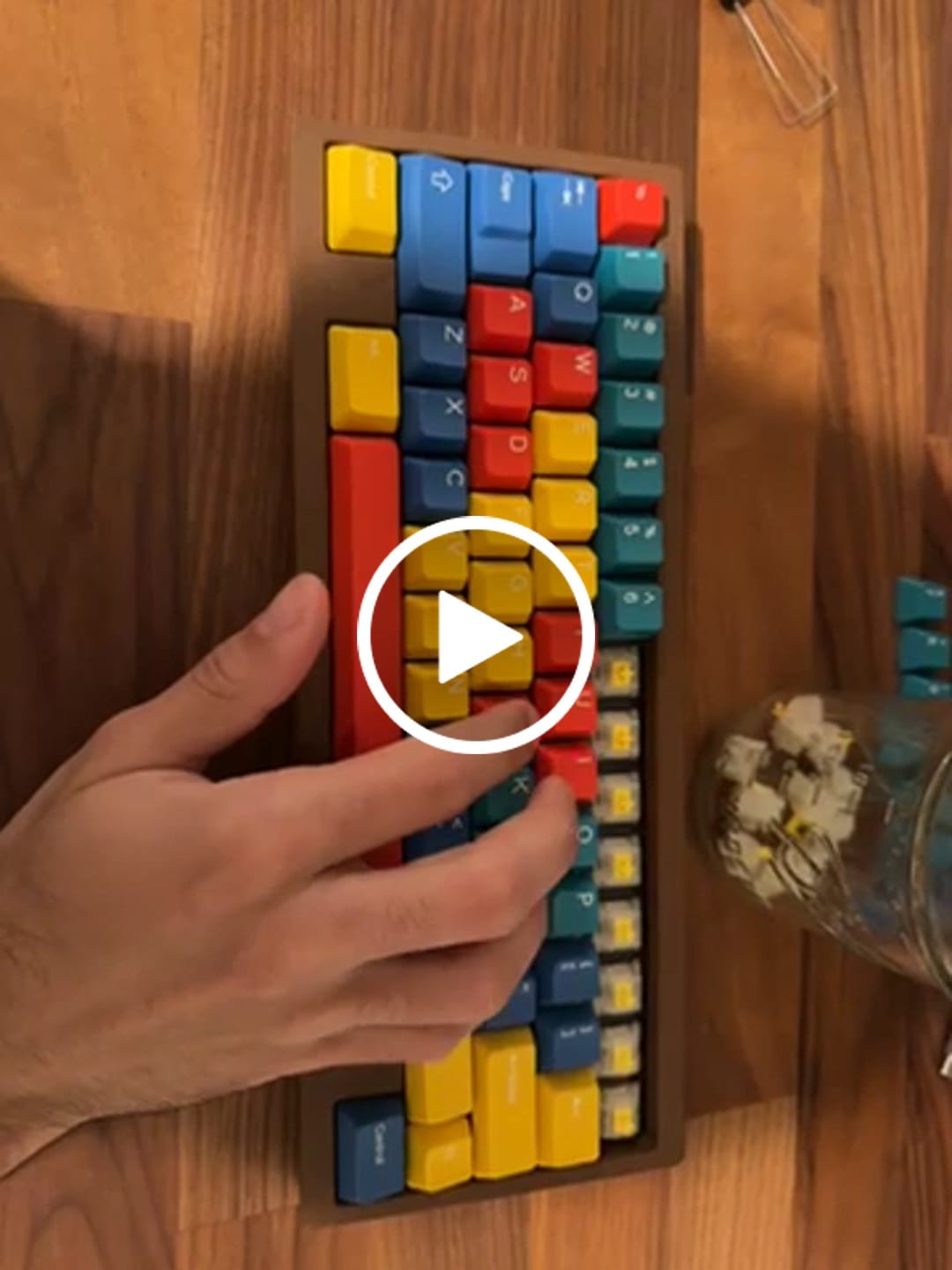 Customer video review of HAND LUBED AND MODDED GATERON MILKY YELLOW PRO LINEAR SWITCH (10 PCS)