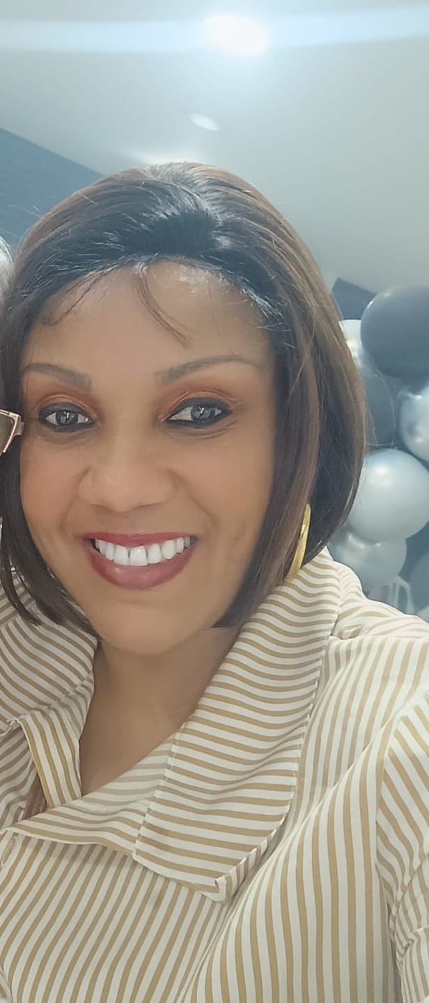 Customer photo review of Lace Front Mandy - Castanho Iluminada OP3027