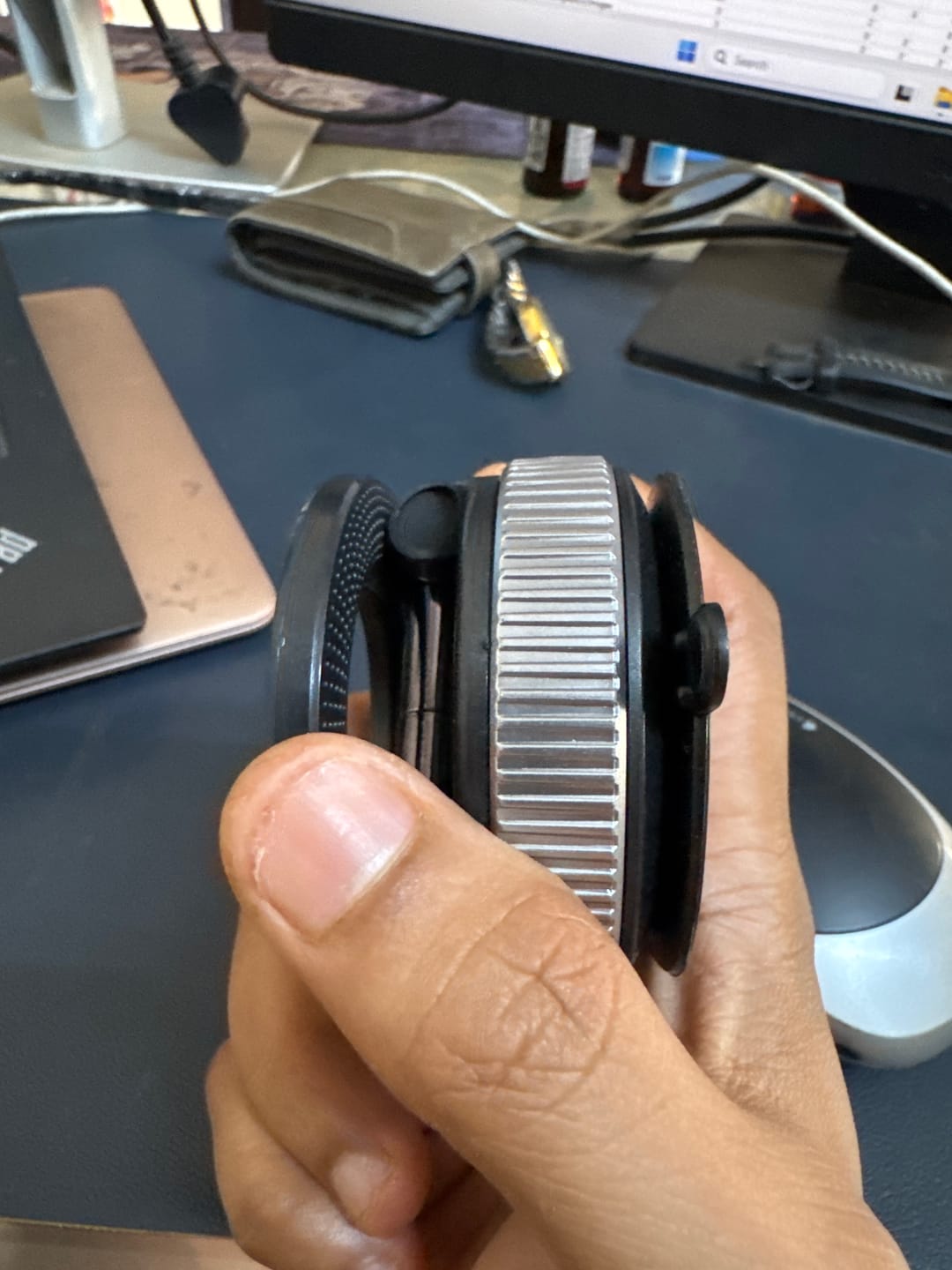 Customer photo review of 360° MagPro Magnetic Phone Holder by Casence