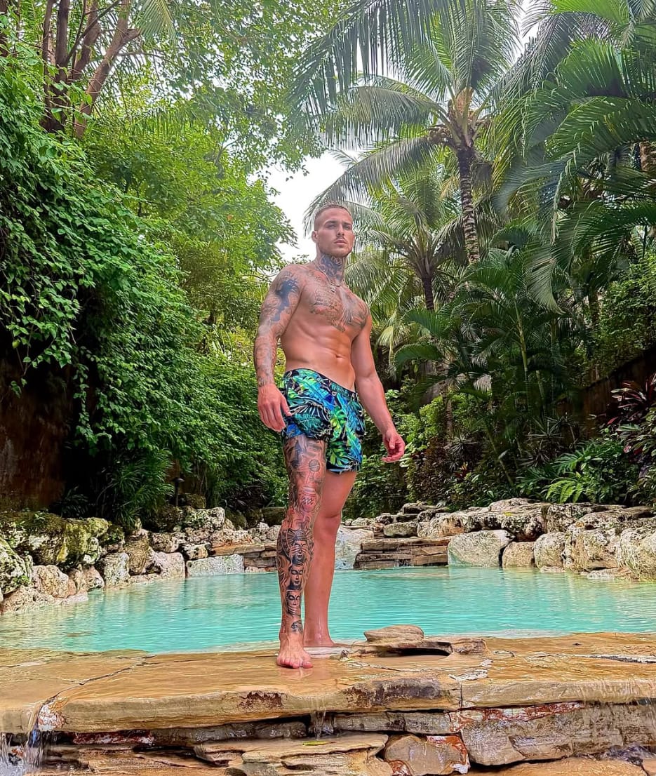 Customer photo review of Jungle Chains