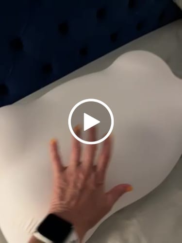 Customer video review of CloudAlign™ Pillow