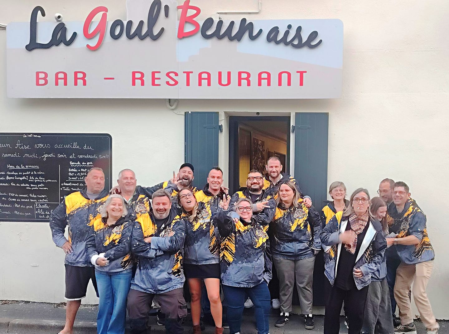 Customer photo review of Maxcorners Yellow Goul' BeunAise Darts Logo Custom Hoodie For Julien