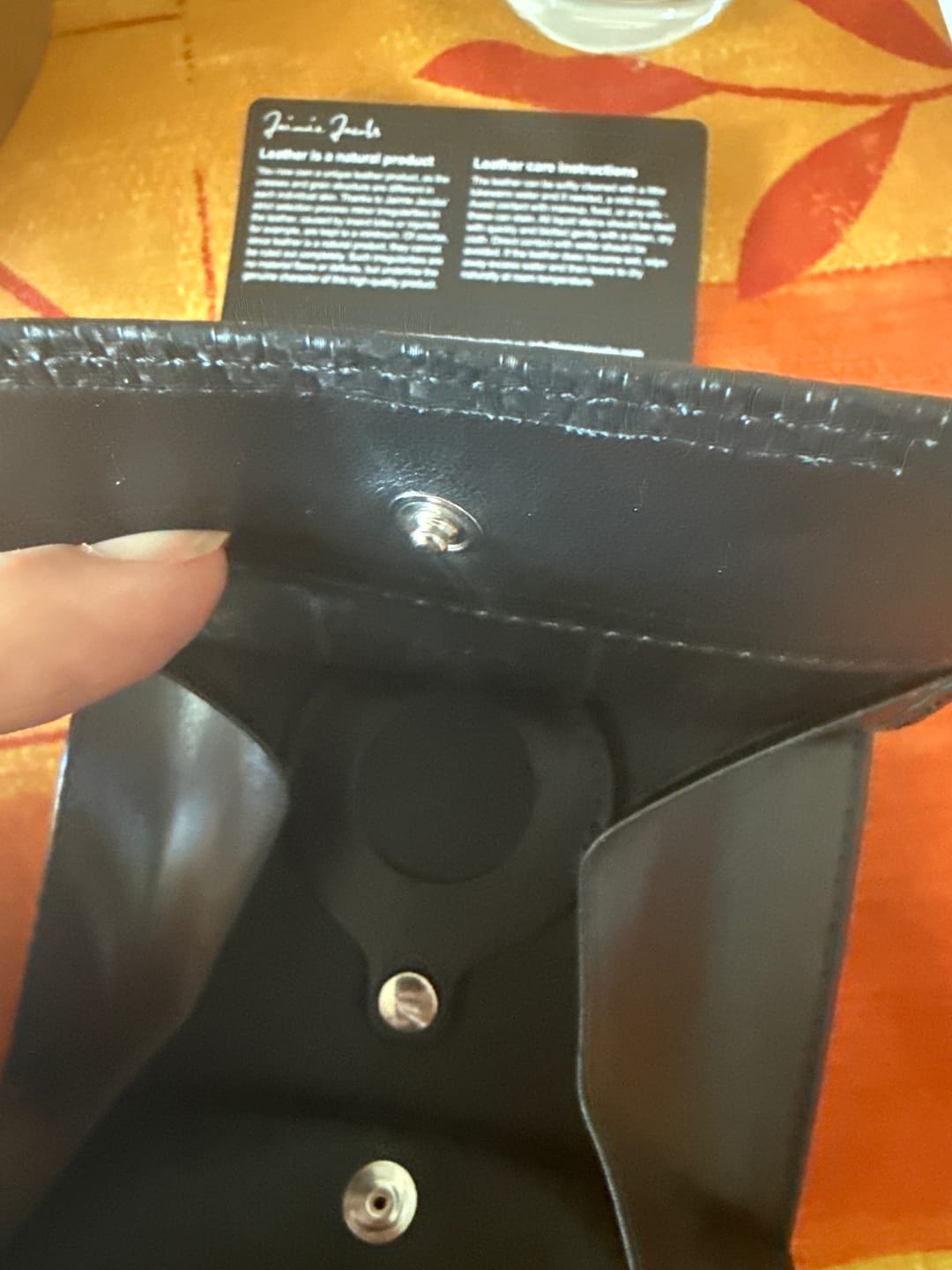 Customer photo review of Folder Boy AirTag-Edition