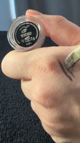 Customer photo review of AMC Brow Line Gel