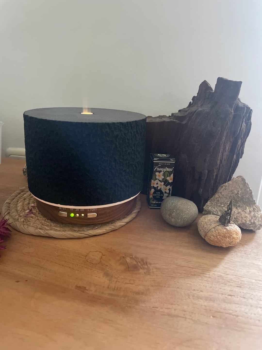 Customer photo review of Satori Vulcano Black - Geurwolkje® Aroma Diffuser - Steencomposiet Zwart - 200 ml