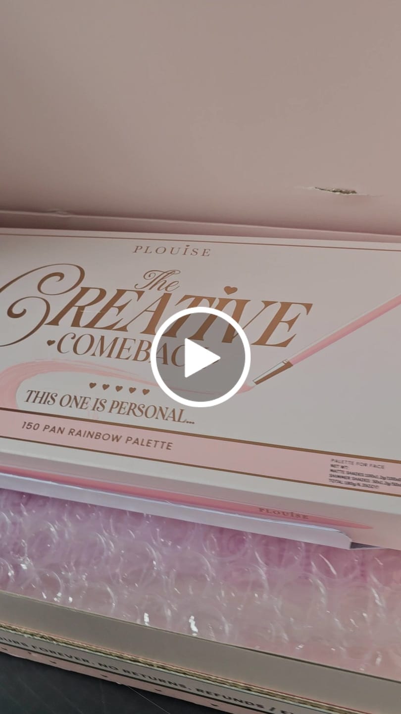 Customer video review of Creative Comeback XXXL Eyeshadow Palette