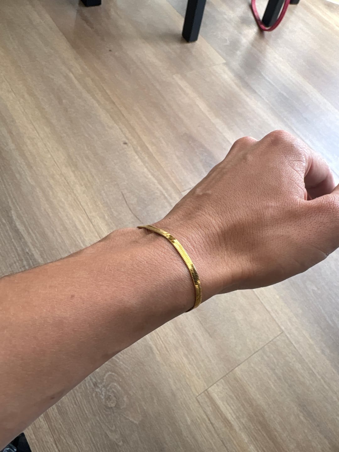 Customer photo review of Sarya Snake Chain Gold Bracelet