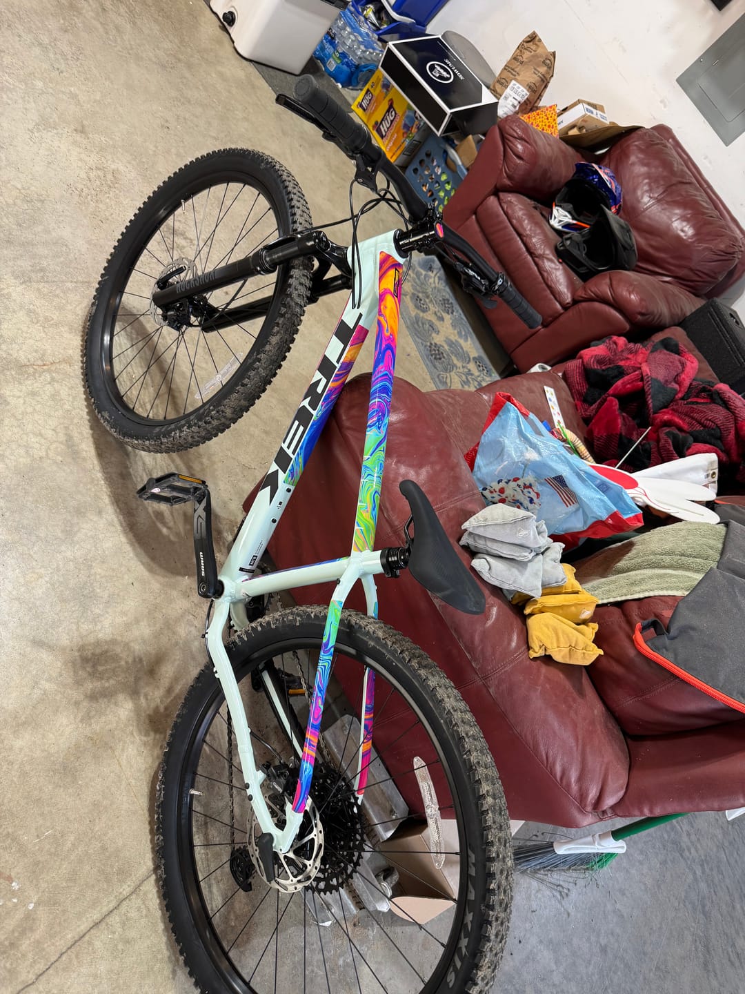 Customer photo review of Oil Slick Frame Keeper