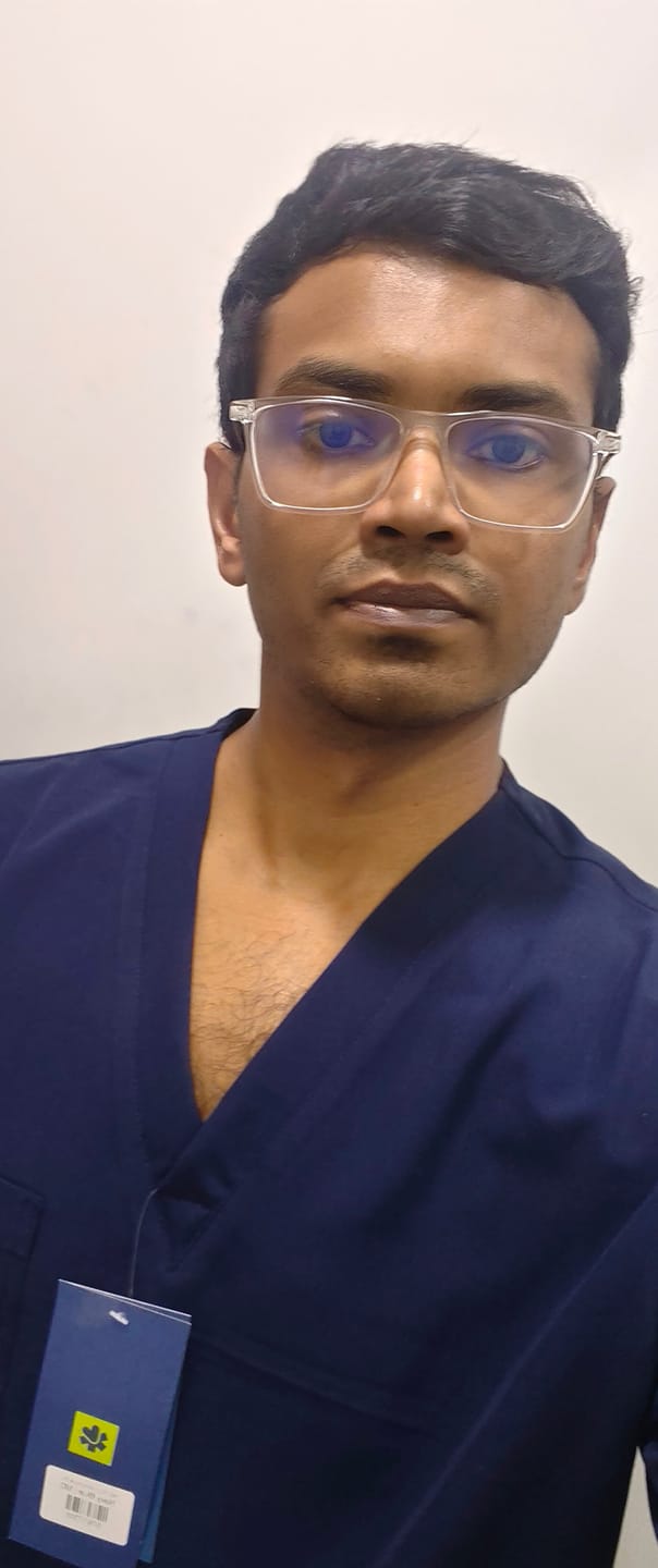Customer photo review of S&C Pro Unisex Scrub Top S2102