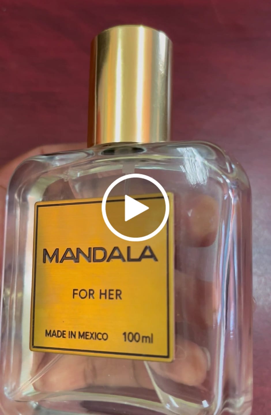 Customer video review of M.002 - Inspirado en Baccarat Rouge 540