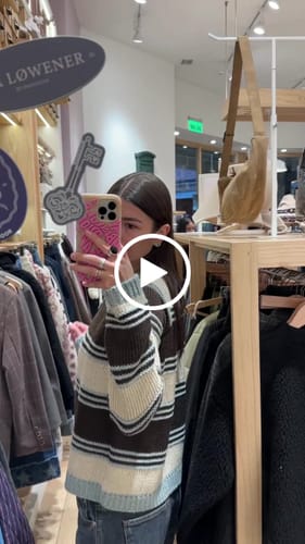 Customer video review of Sweater Rayas Ecru