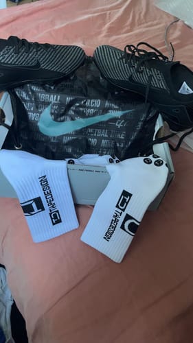 Avis photo d'un client sur Mercurial Vapor 16 Elite FG Shadow Noir/Gris