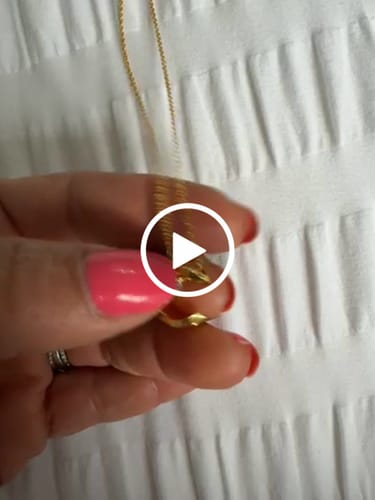 Customer video review of CRUSH DIAMOND NECKLACE