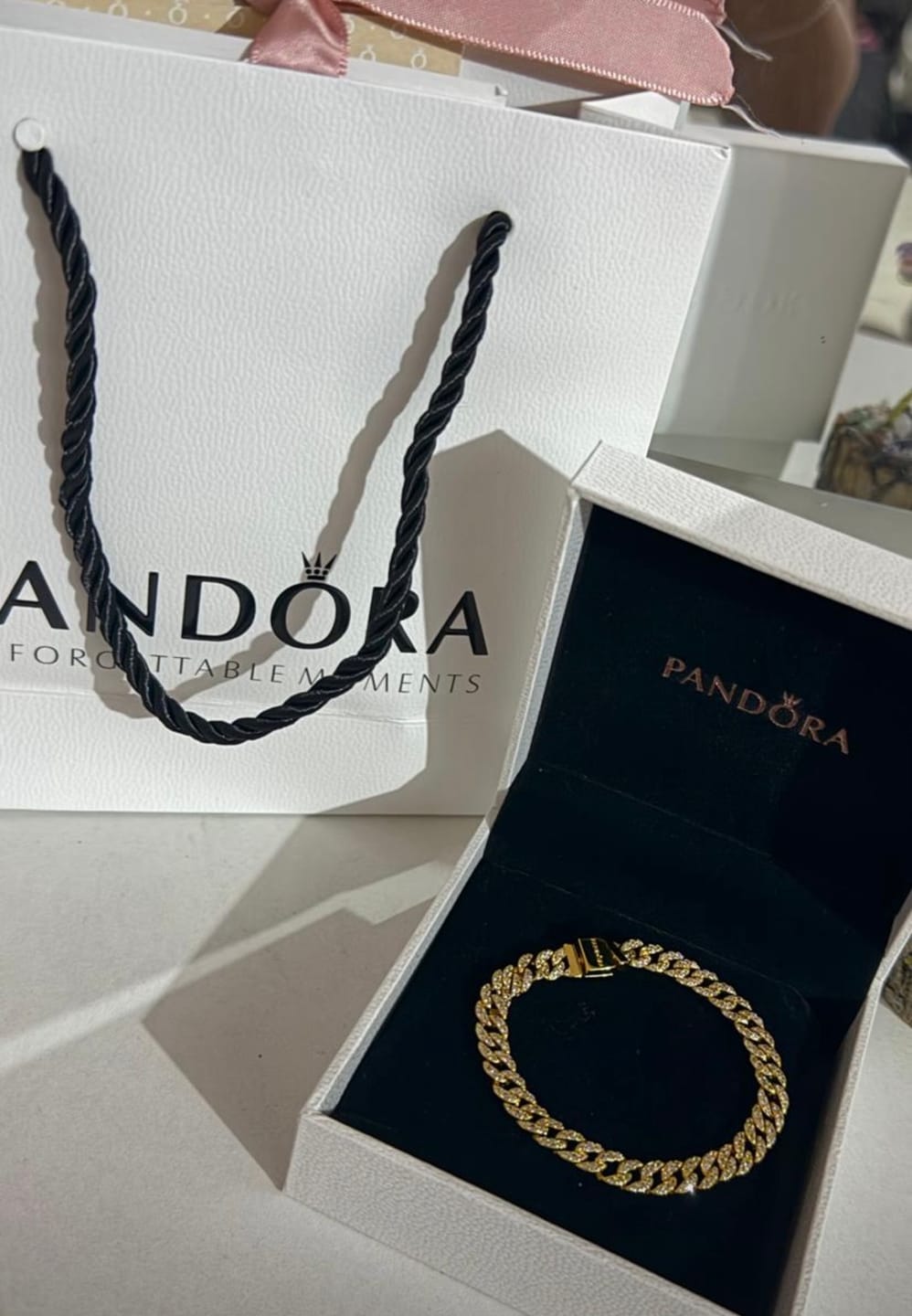 Customer photo review of PULSERA PANDORA TENIS TIMELESS PAVE BRILLANTE CUBANA ORO 14K + KIT DE REGALO
