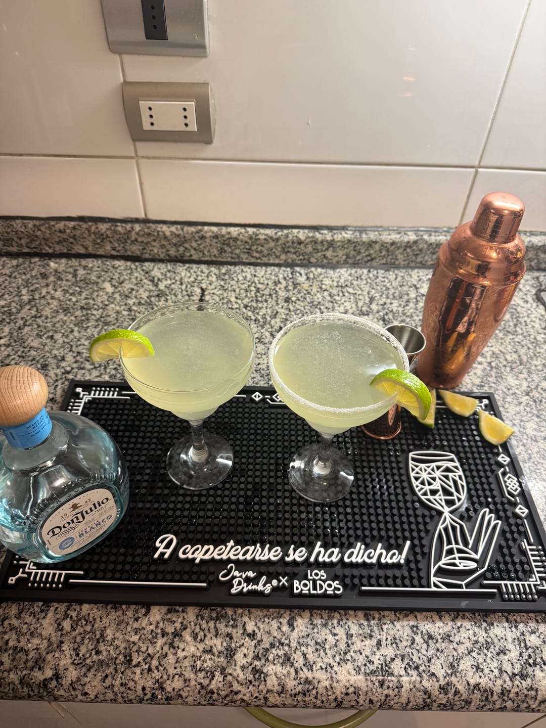Customer photo review of Tapete de Silicona para Bar -  MAT Java Drinks Profesional 50x25 cm - Antideslizante y Resistente