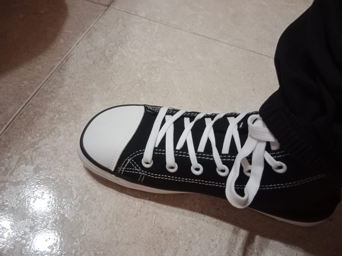 Customer photo review of Roam I - Zapatos Barefoot