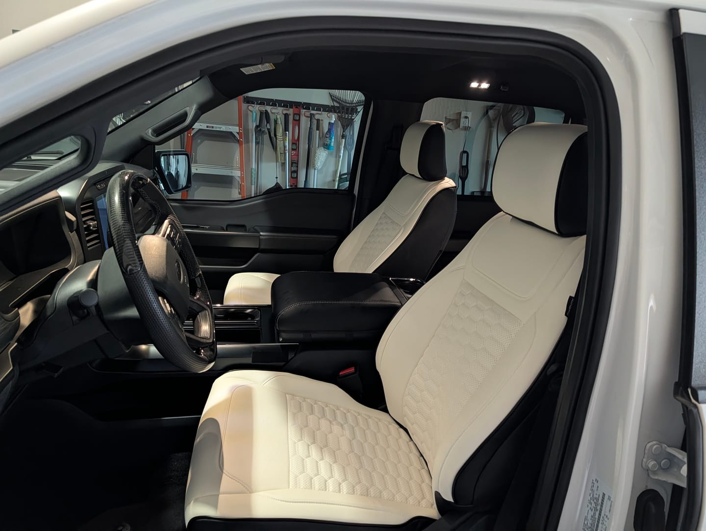 Customer photo review of 2021+ Ford F150 / 23+ F-250 F-350 Seat Covers (Custom Order)