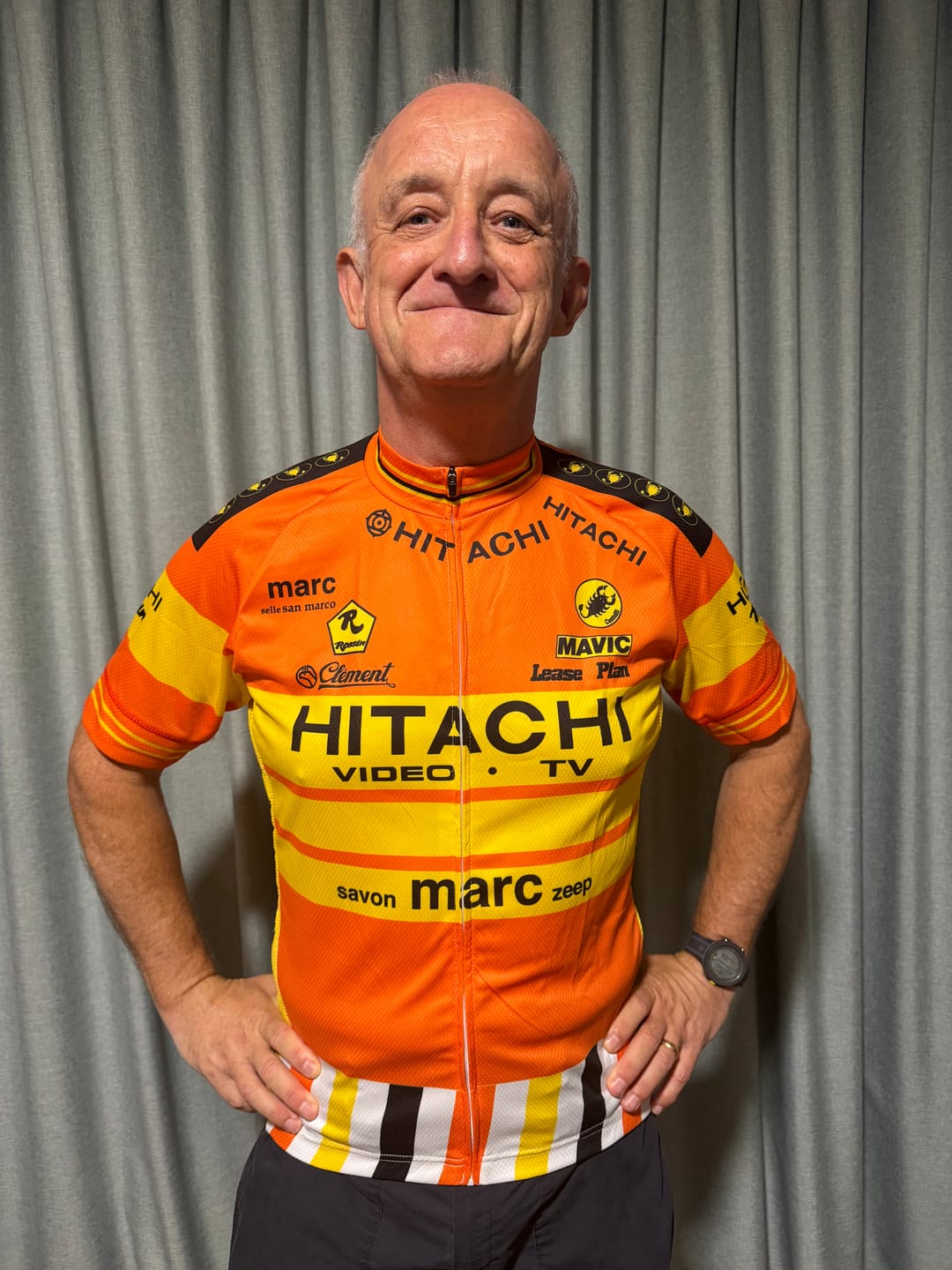 Customer photo review of HITACHI Retro Short Sleeve Cycling Jersey