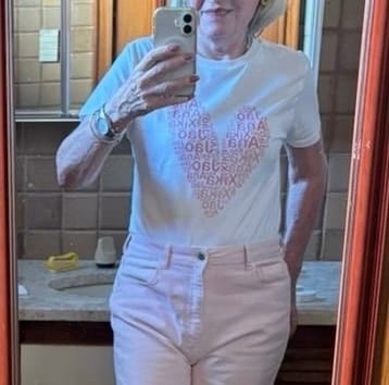 Customer photo review of Camiseta Personalizada CORAÇÃO DE PALAVRAS - Algodão 100%