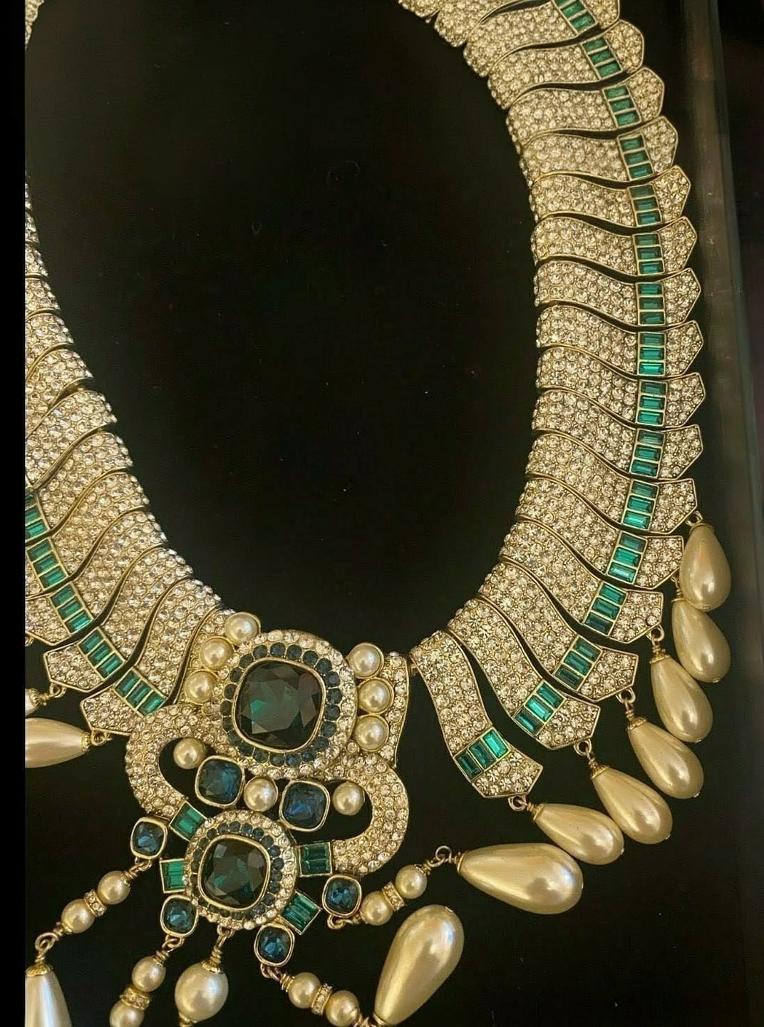 Customer photo review of HEIDI DAUS®"Lavish Luxor" Art Deco Statement Necklace