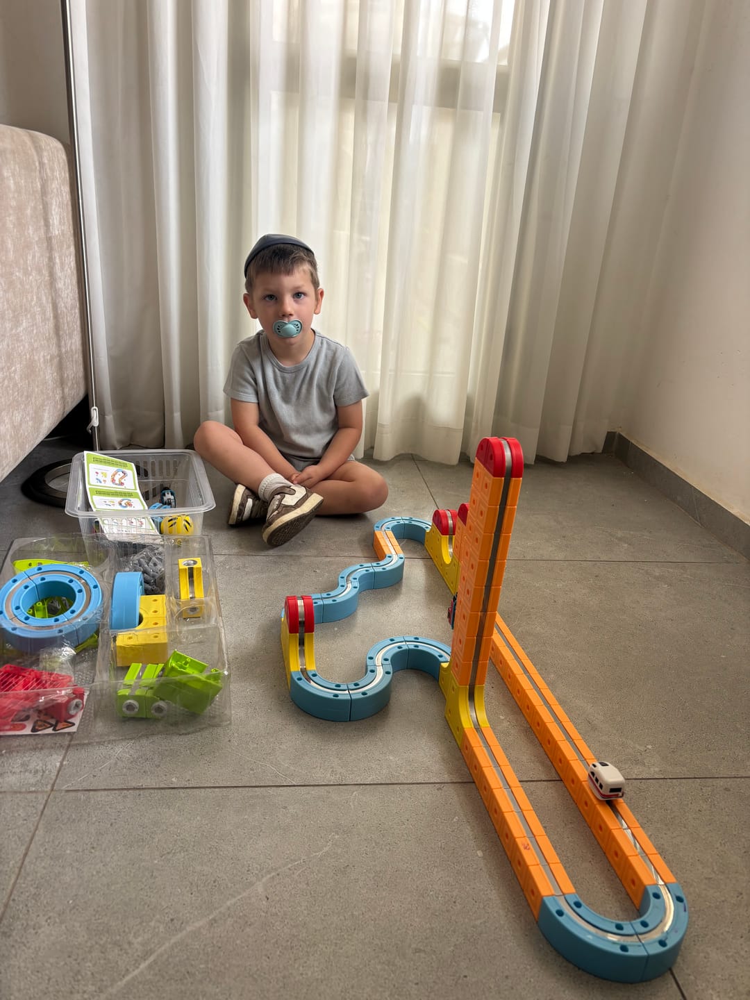 Customer photo review of מודינו רייל - רכבת מגנטית חשמלית