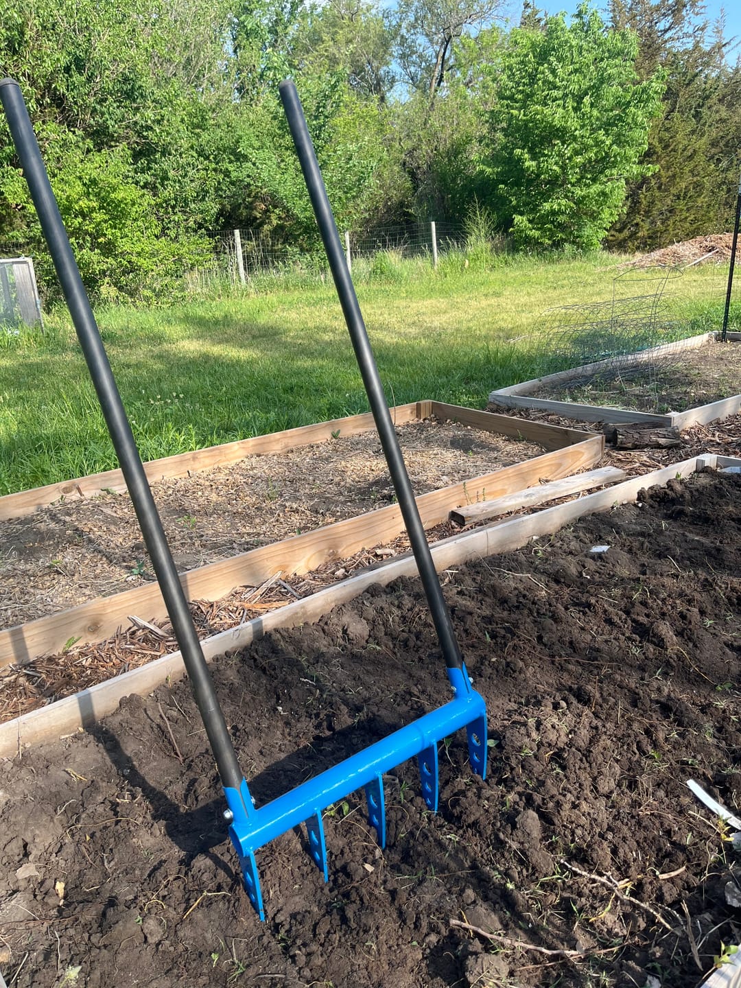 Customer photo review of Cultivator Treadlite Broadfork | 20" wide | 5 tines