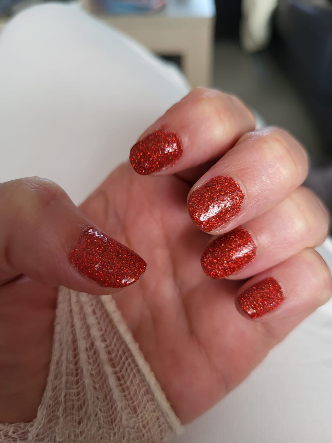 Customer photo review of Ruby Glitter Dipping Powder