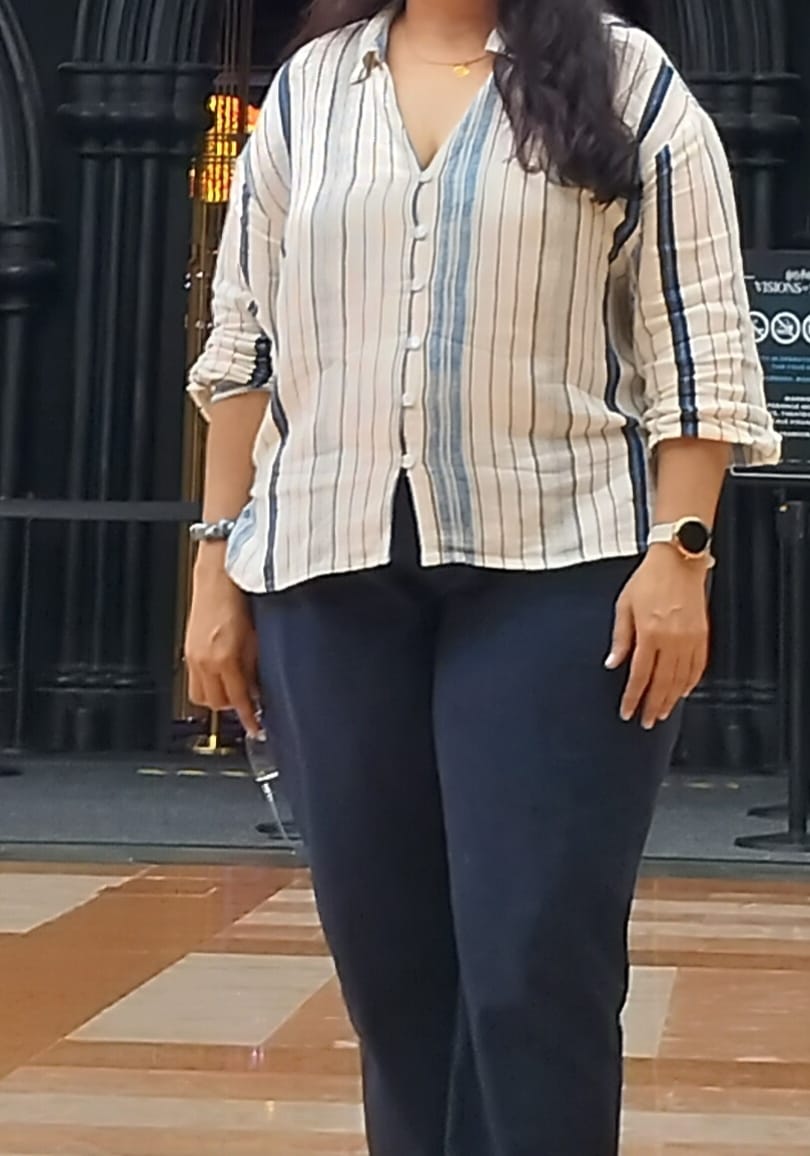 Customer photo review of Women Navy Blue Cotton Pant