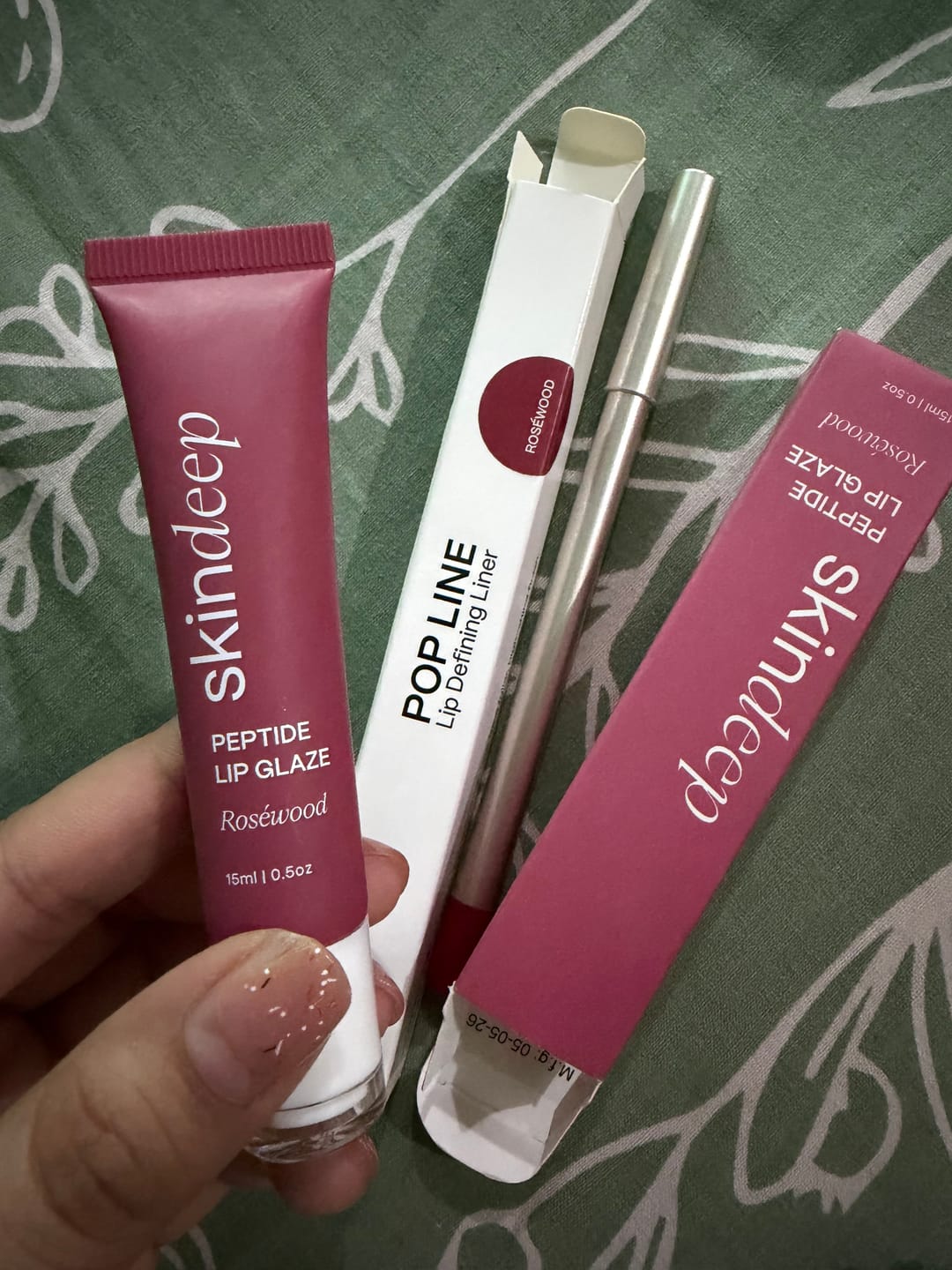Customer photo review of POP Line™ - Lip Defining Pencil