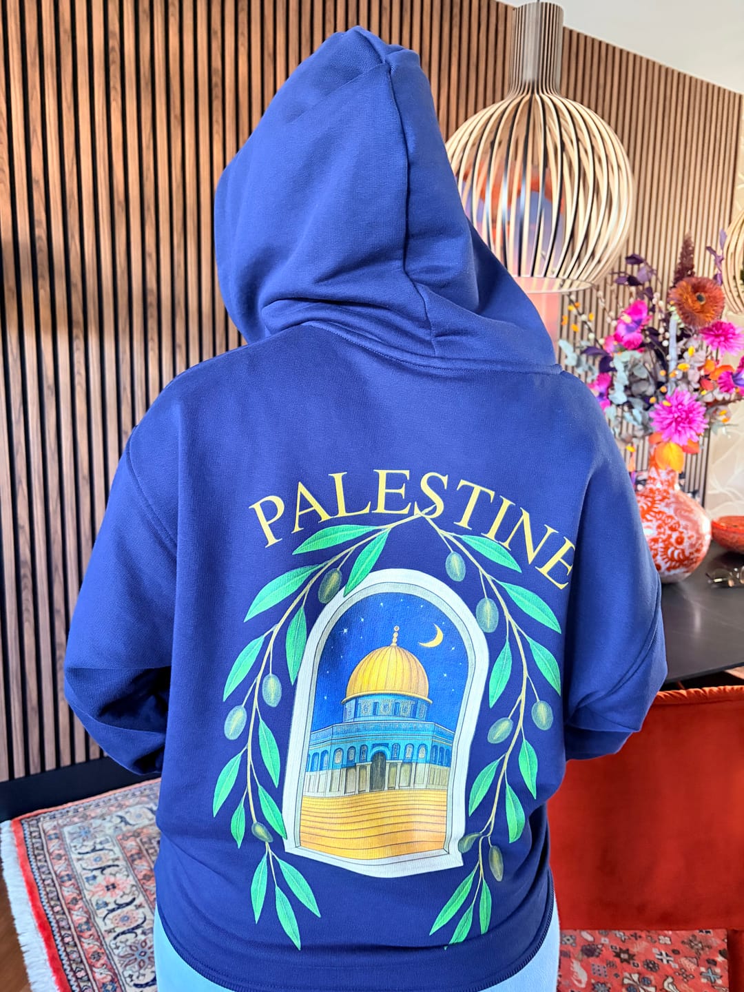 Customer photo review of QUDS Oversized Zipper Hoodie