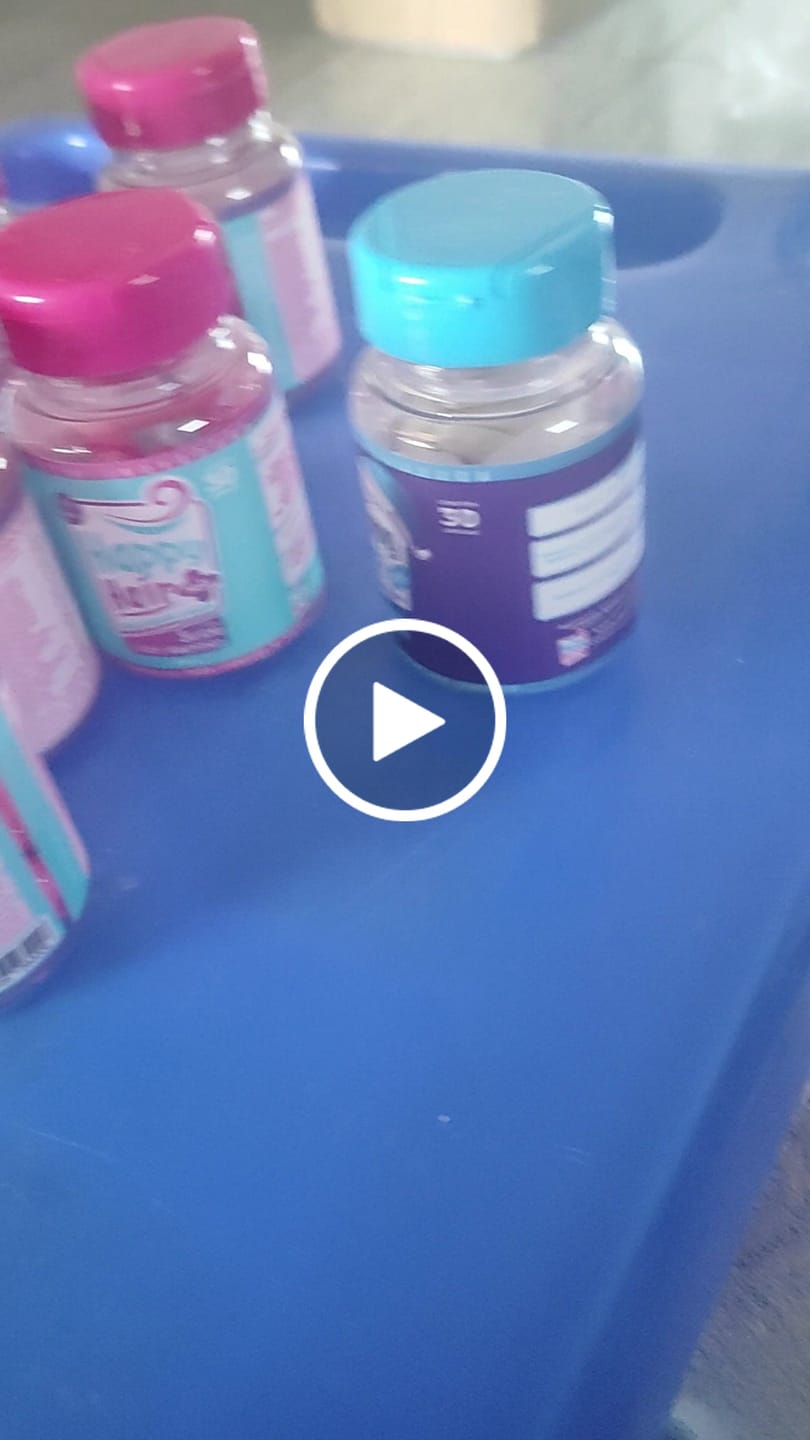 Customer video review of Happy Hair 6 Potes + 6 Potes Grátis + 2 Colágenos + 1 Melatonina (Total 15 Potes)