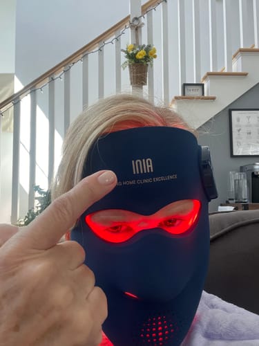Customer photo review of INIA GLOW 4D 940nm Dual NIR Wireless LED Mask