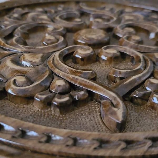 Customer photo review of Backgammon Board - Ornamental Motif Wooden Design