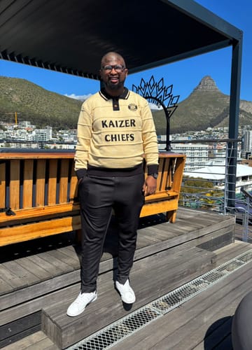 Customer photo review of Kaizer Chiefs Long Sleeve Knitted Jersey-Butter