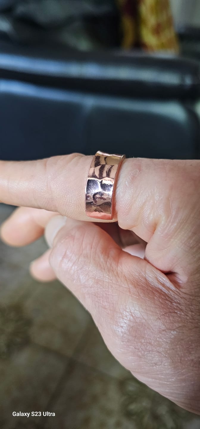 Customer photo review of Maro - Bague Cuivre Magnétique