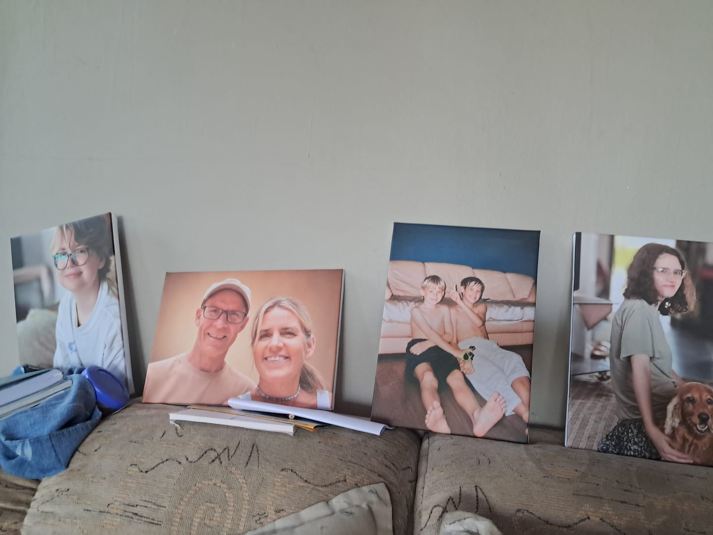 Customer photo review of 4 x A4 Canvas Combo