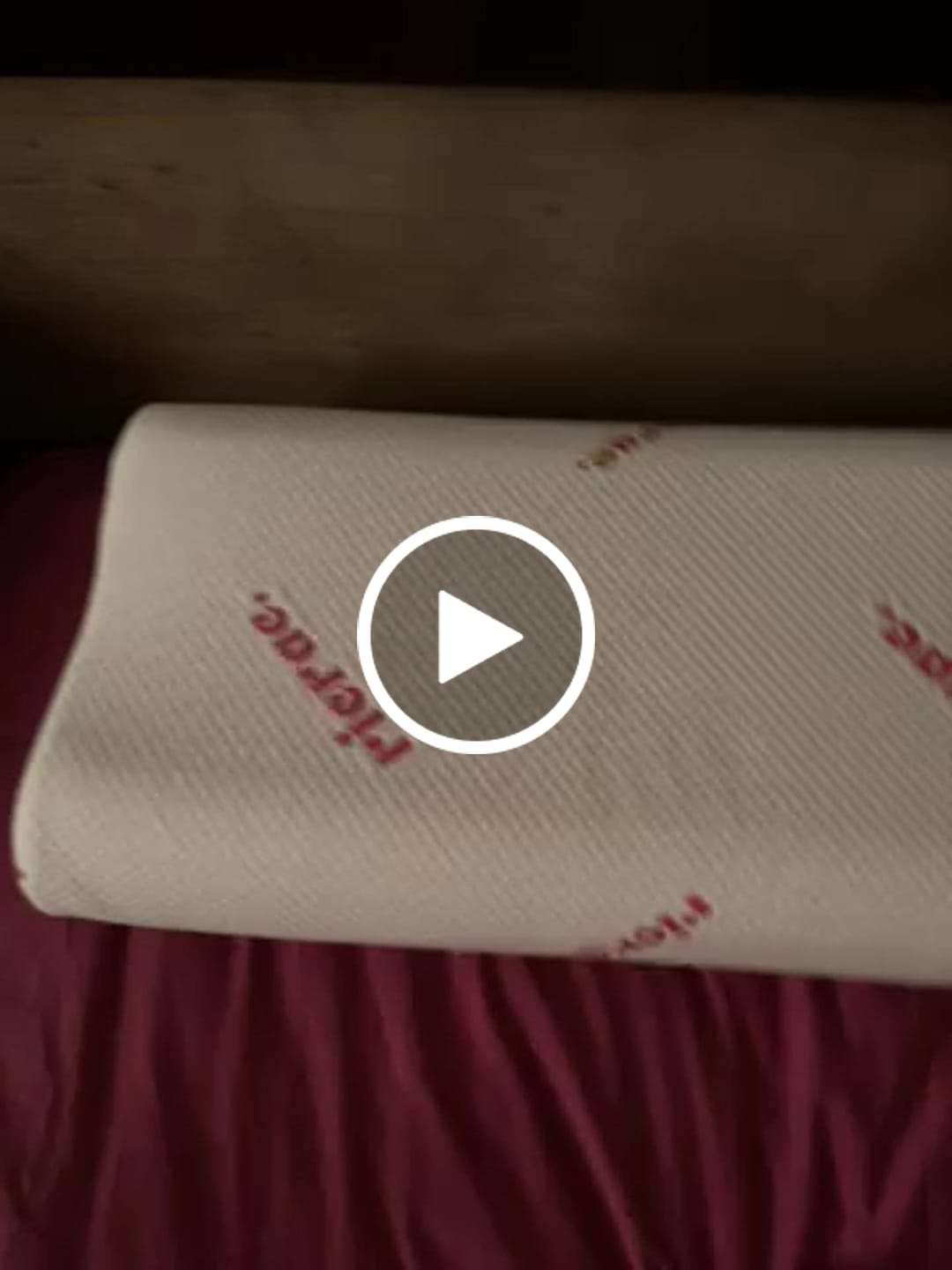Customer video review of Contour Memory Foam Pillow suitable for Neck & Shoulder Pain