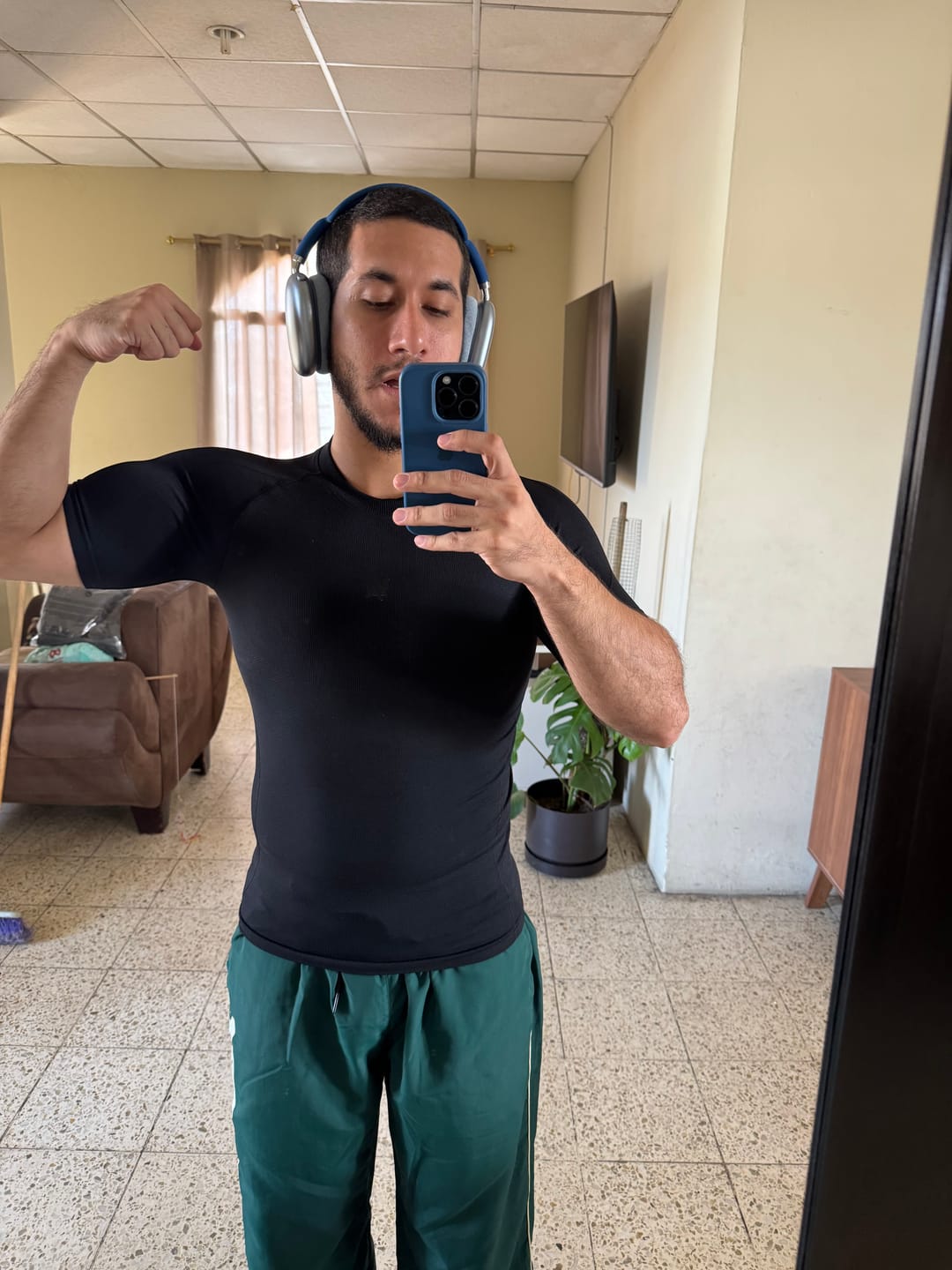 Customer photo review of 4339 - Forme Compression Tees