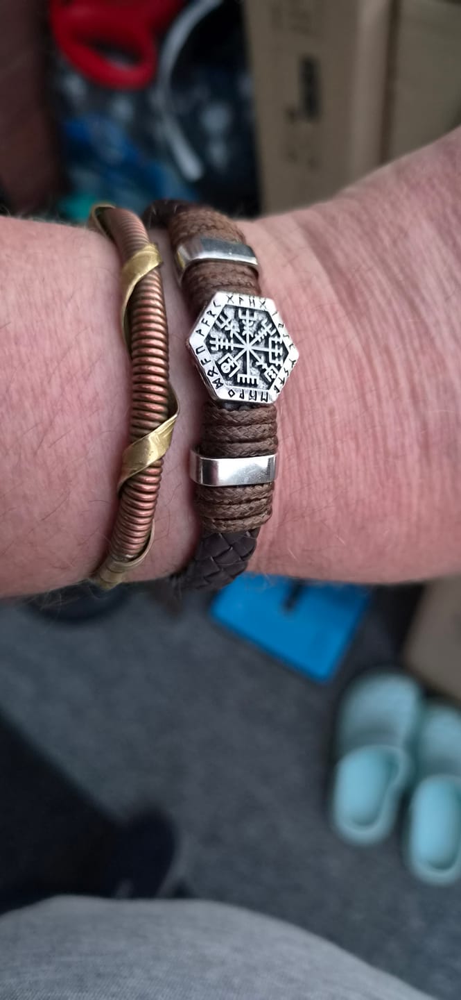 Customer photo review of Vegvisir Woven Wristband